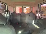 Peugeot Partner - Miniatura 10