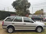 Volkswagen Gol Country - Miniatura 4