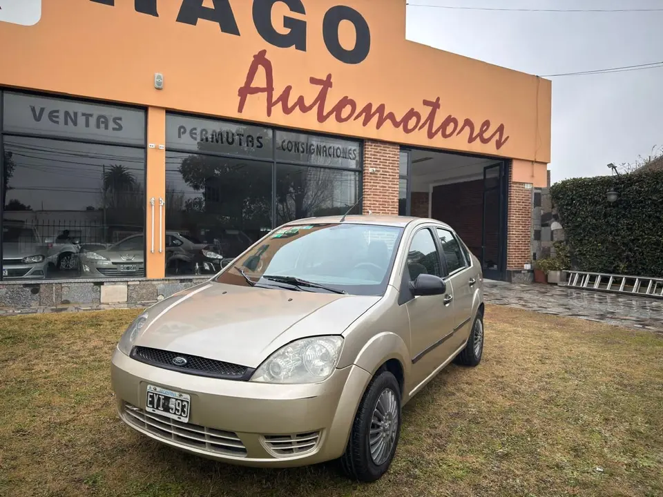 Ford Fiesta Max - Foto 1