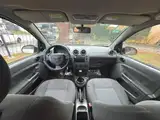 Ford Fiesta Max - Miniatura 9