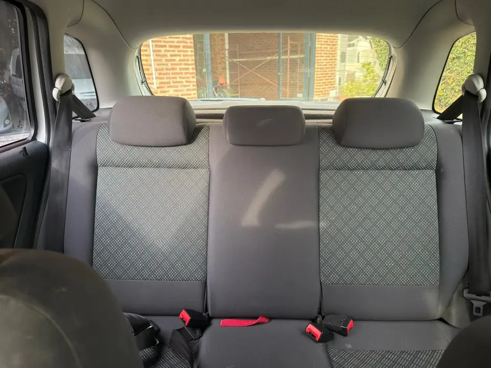 Ford Fiesta Max - Foto 10