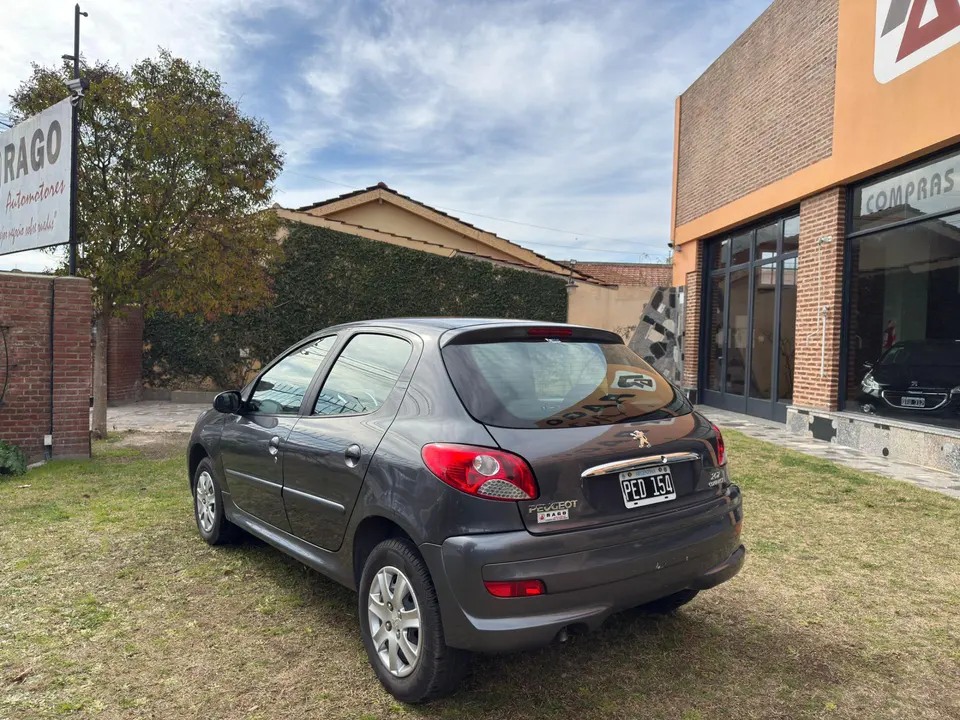 Peugeot 207 - Foto 5
