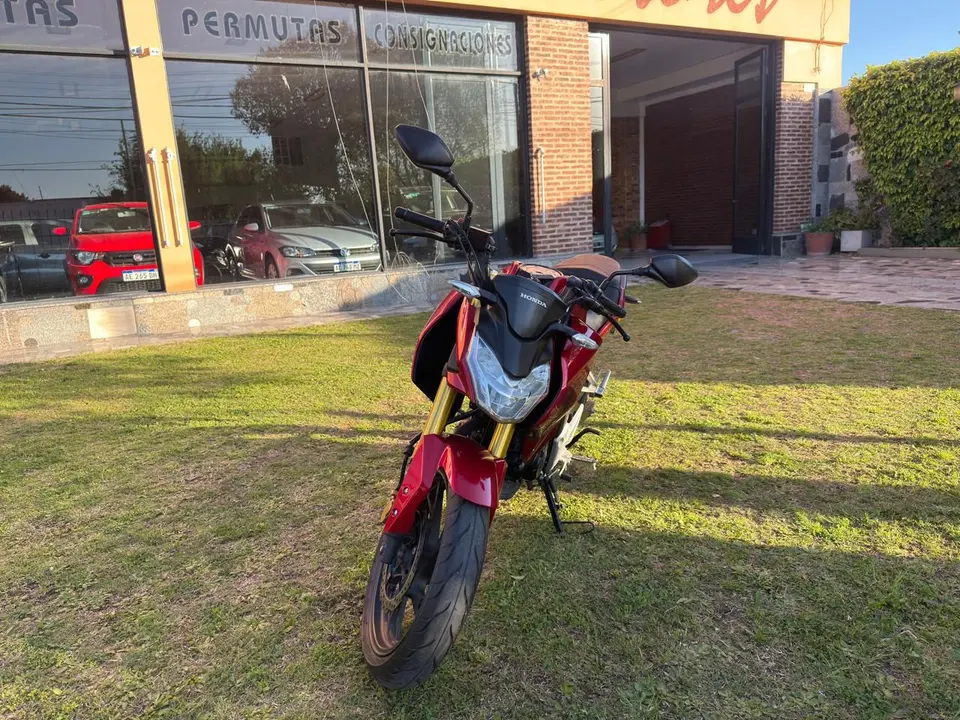Honda CB190R - Foto 2