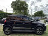 Volkswagen CrossFox - Miniatura 4