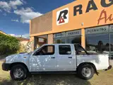 Nissan Frontier - Miniatura 8