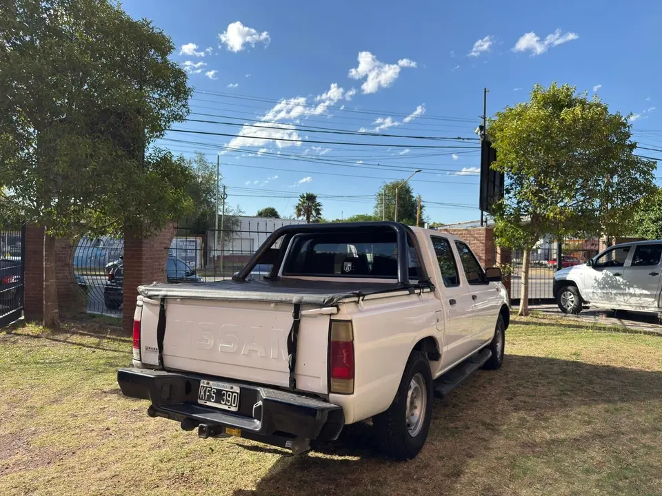 Nissan Frontier - Foto 5