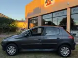 Peugeot 206 - Miniatura 8