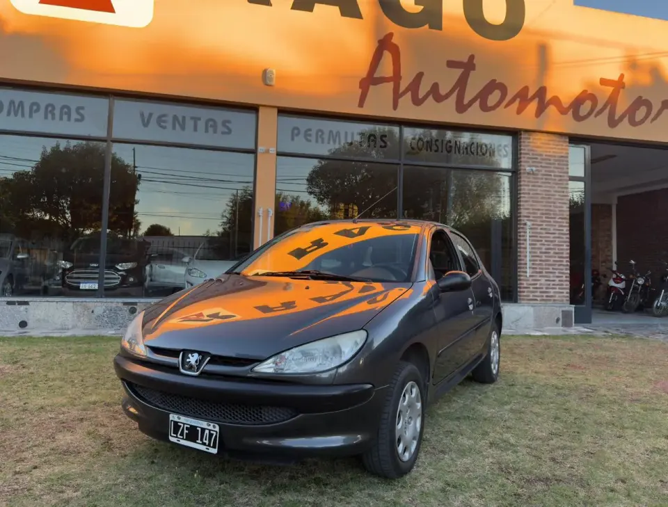 Peugeot 206 - Foto 1