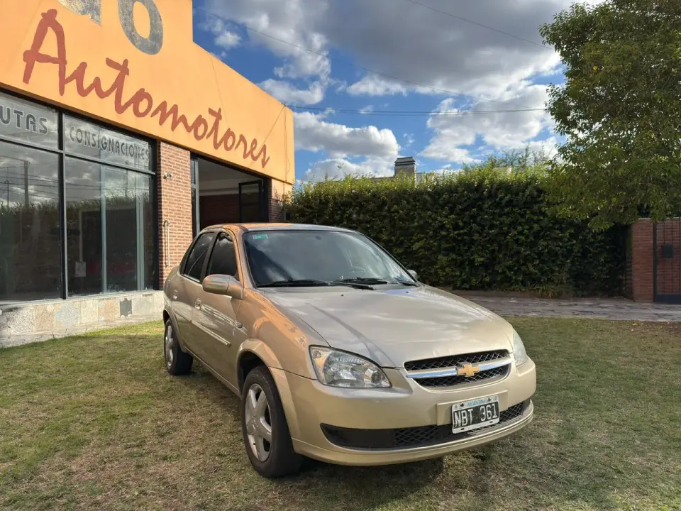 Chevrolet Corsa Classic LT - Foto 2