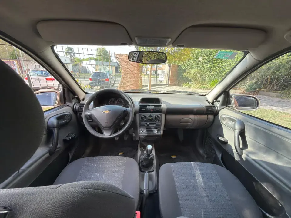 Chevrolet Corsa Classic LT - Foto 9