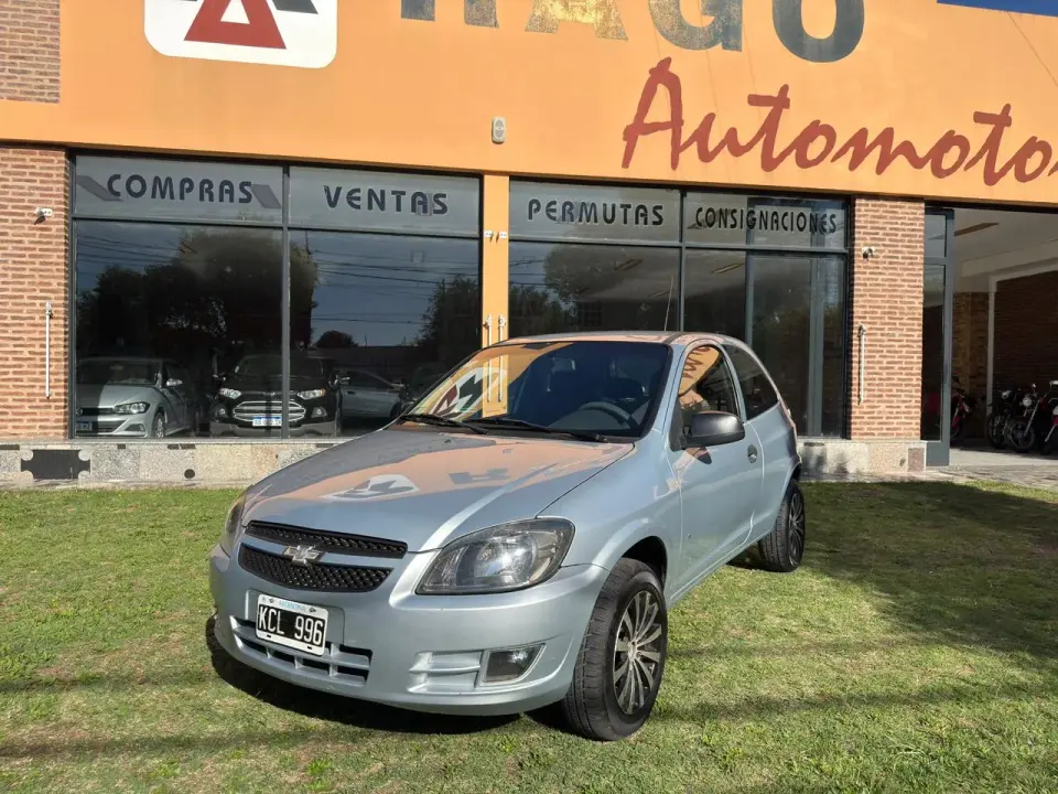 Chevrolet Celta - Foto 1