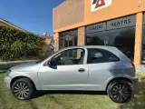 Chevrolet Celta - Miniatura 8