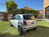 Chevrolet Celta - Miniatura 7