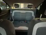 Chevrolet Onix LT - Miniatura 11