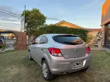 Chevrolet Onix LT - Miniatura 7