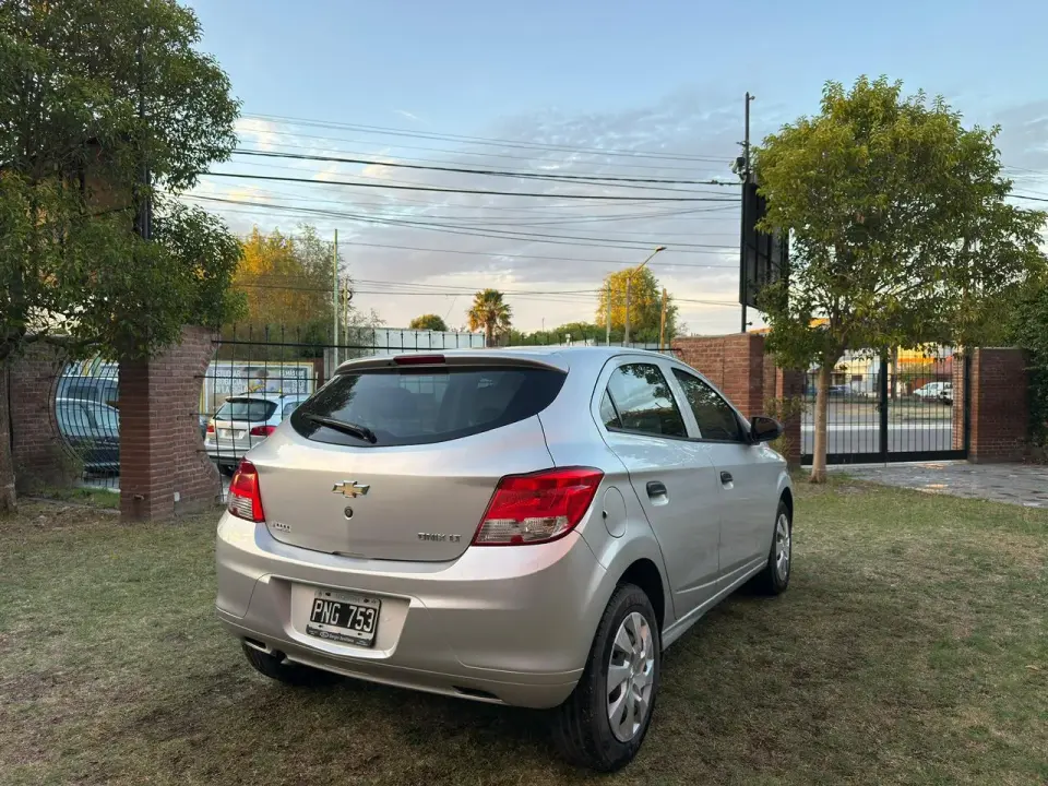 Chevrolet Onix LT - Foto 5