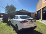Fiat Cronos - Miniatura 7