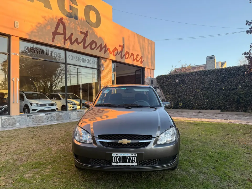 Chevrolet Corsa LS + Airbag-ABS - Foto 2