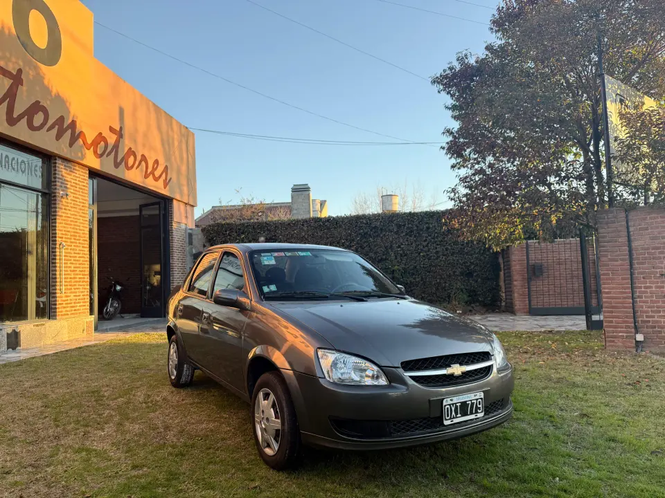 Chevrolet Corsa LS + Airbag-ABS - Foto 3