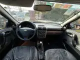 Chevrolet Corsa LS + Airbag-ABS - Miniatura 9