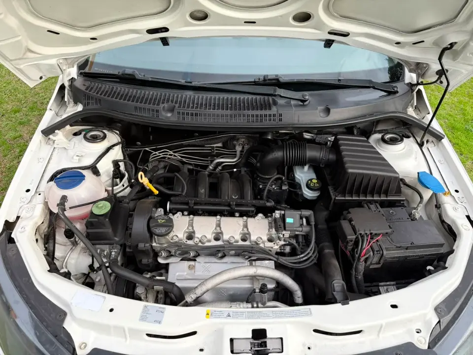 Volkswagen Gol Trend - Foto 11