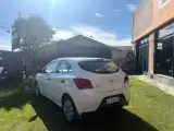 Chevrolet Onix LT - Miniatura 7