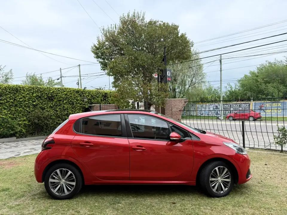 Peugeot 208 Feline - Foto 4